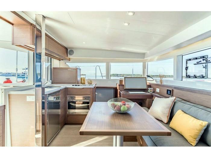 Sail Agena | Lagoon 40 photo 2