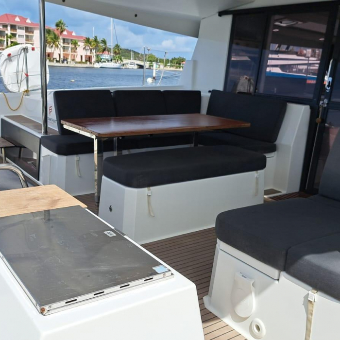 Marguerite | Astrea 42 photo 9