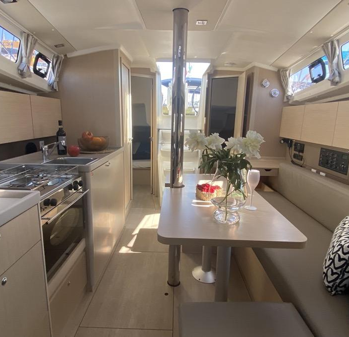 Polis | Oceanis 35.1 photo 15