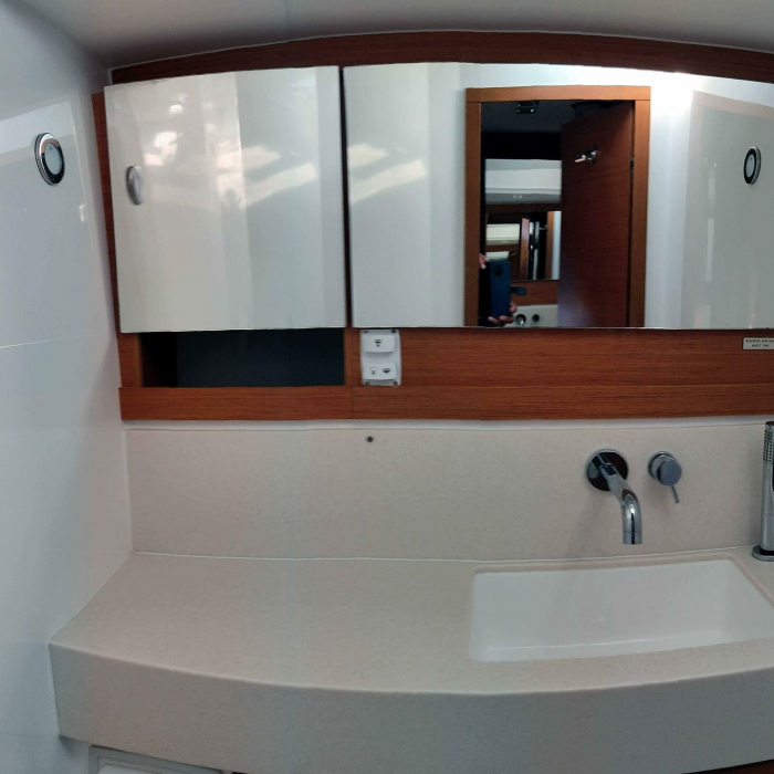 Prestige | Dufour 470 photo 7