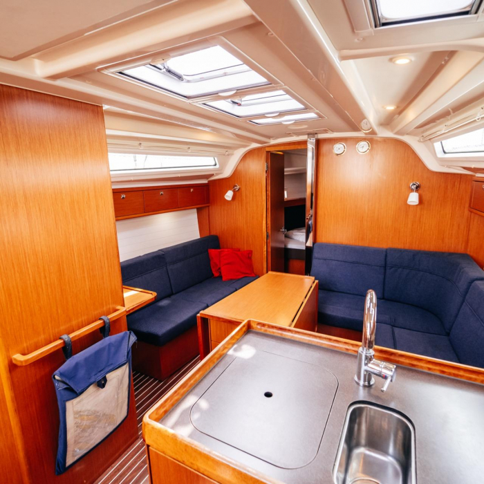 Blue Tone | Bavaria Cruiser 37 photo 16