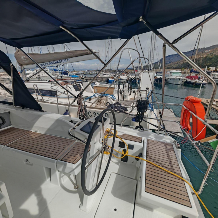 Aurora | Oceanis 46.1 photo 2