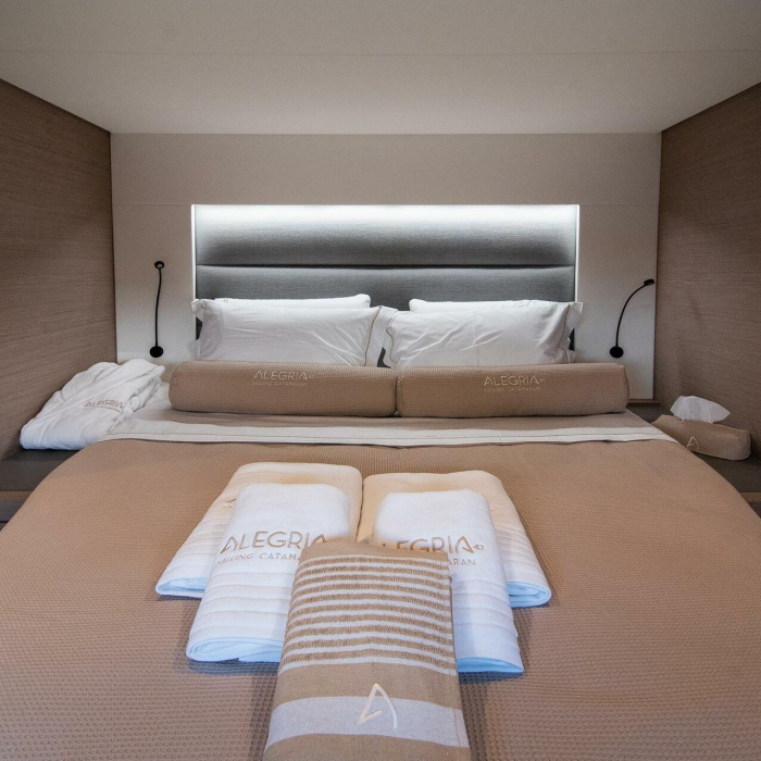 Crewed   "Alegria" | Fountaine Pajot - Saona 47 photo 23