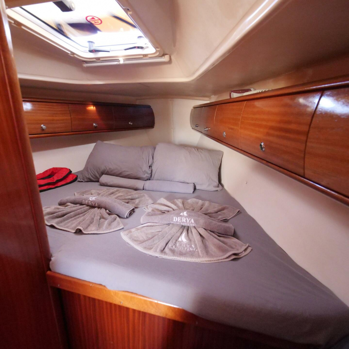 Altair | Bavaria 36 photo 9