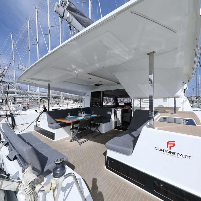 Chilli | Fountaine Pajot Isla 40 photo 27