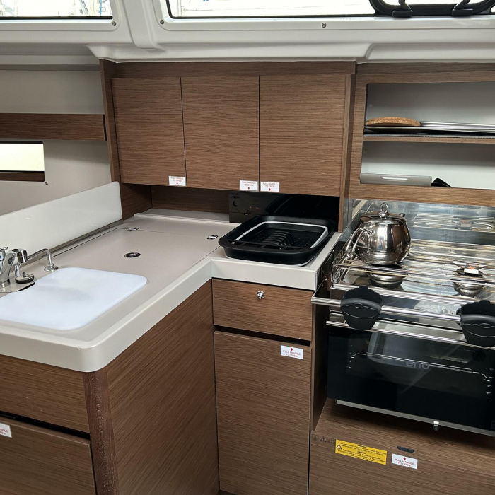 Sail Altair 1 | Oceanis 34.1 photo 17