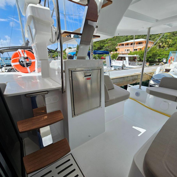 Cost of Carey | Fountaine Pajot FP 41 Quatuor 4 photo 1