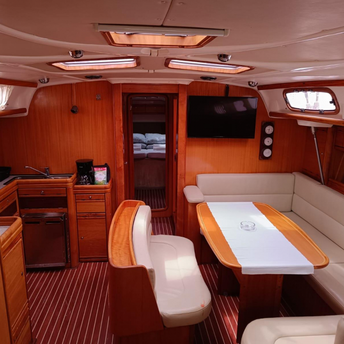 Lucia | Bavaria 46 Cruiser photo 12