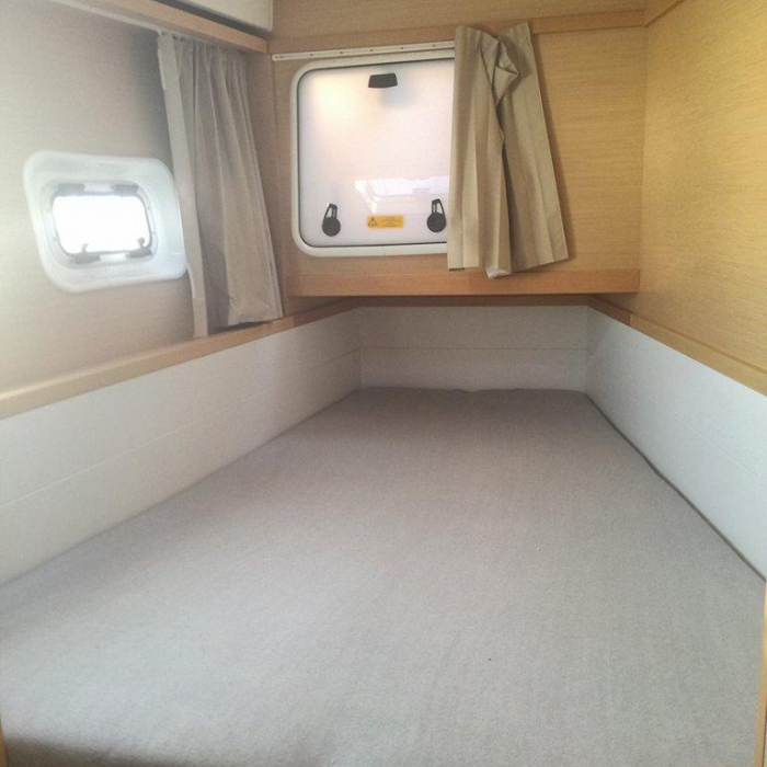 Deep Blue | Lagoon 39 photo 20