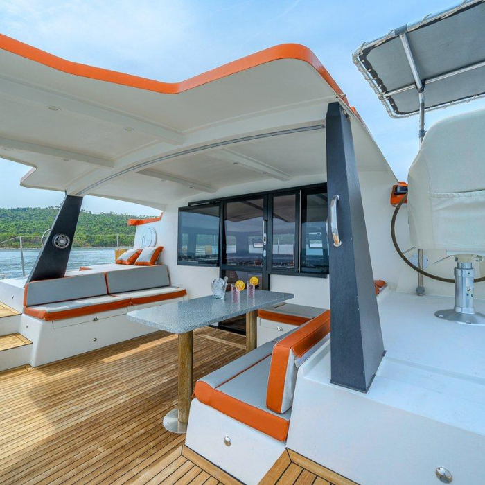 Orange | Luna 47 Power photo 25