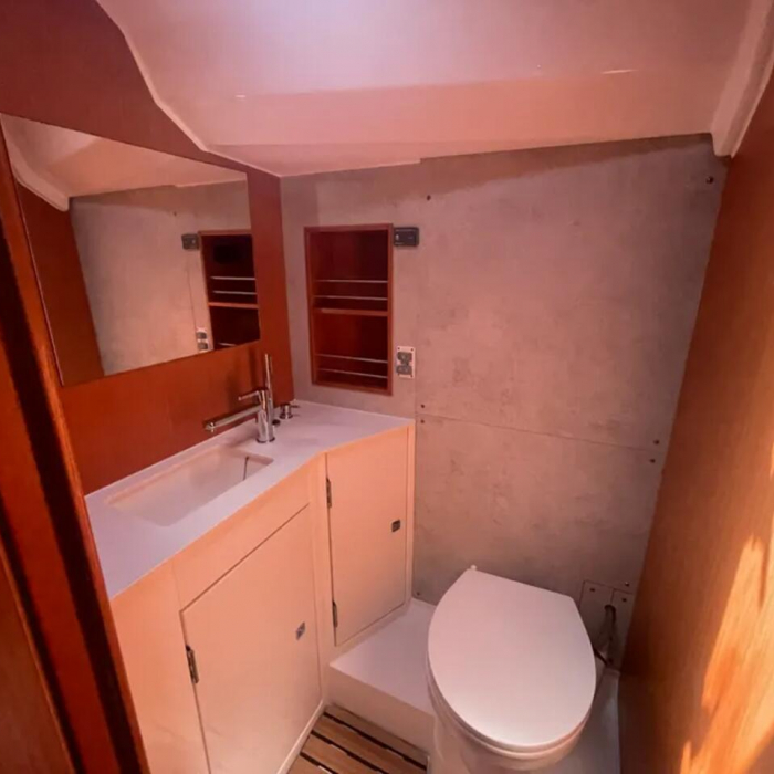 Prestige | Bavaria C42 photo 8