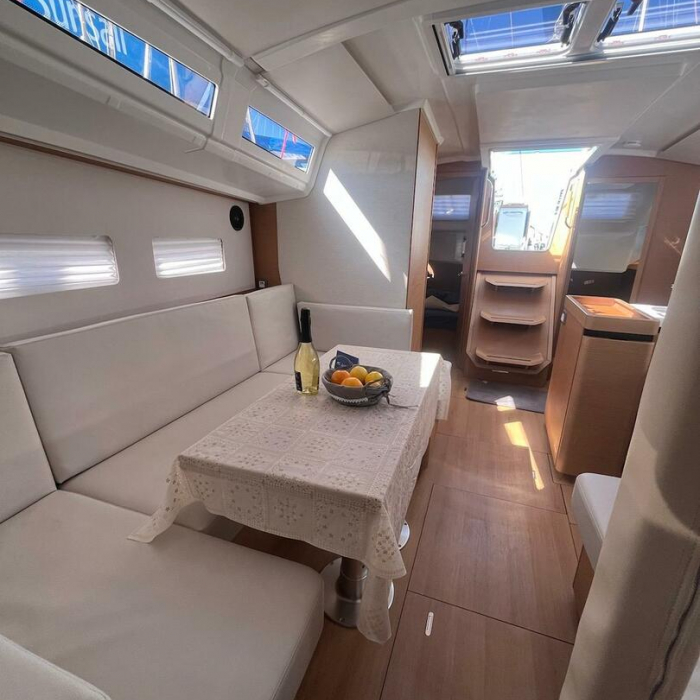 Brasilia | Sun Odyssey 410 photo 6