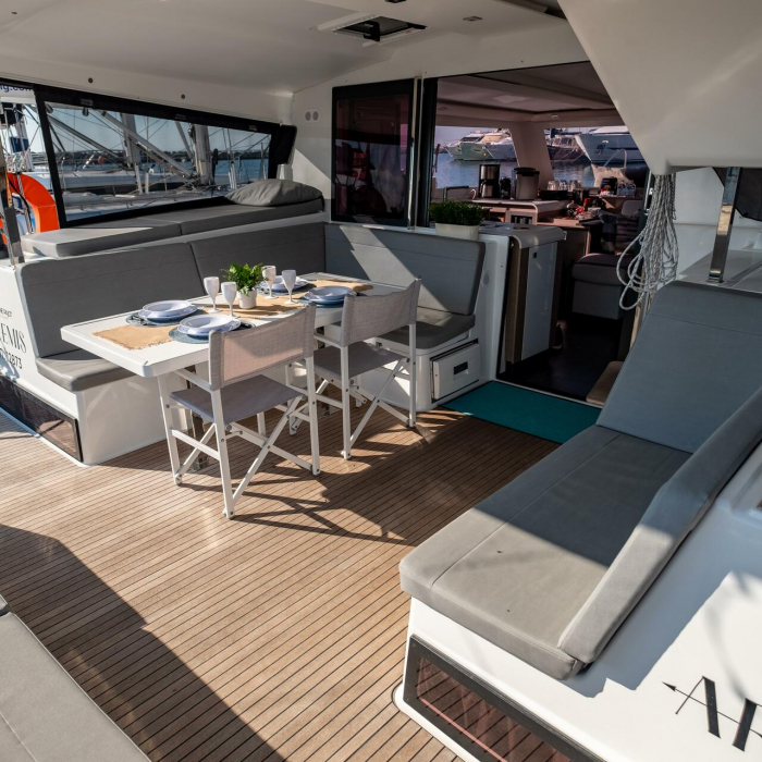 Artemis | Fountaine Pajot Isla 40 photo 65