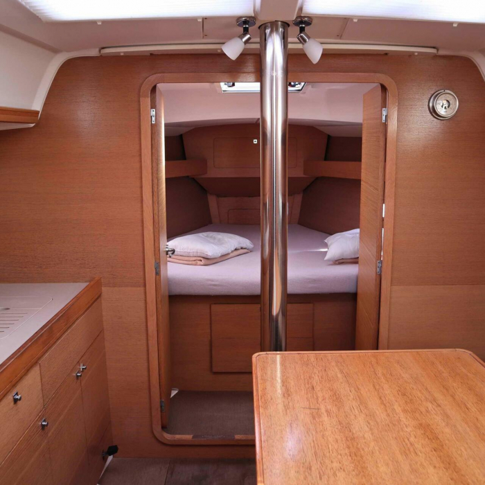  | Dufour 382 photo 1