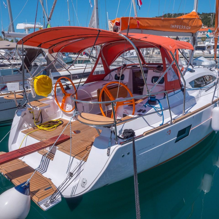 Happy | Elan Impression 40 photo 2