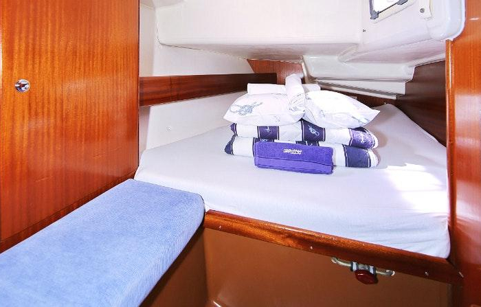 Scorpion | Bavaria 44 photo 40