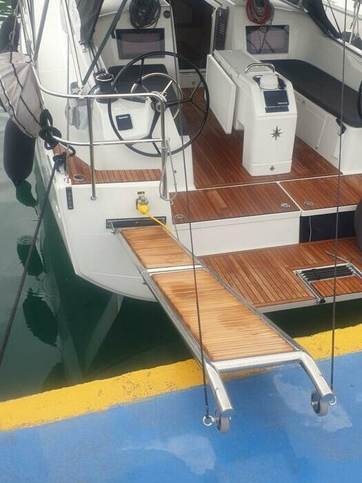 The song is you | Sun Odyssey 410 Performance - New sail photo 3