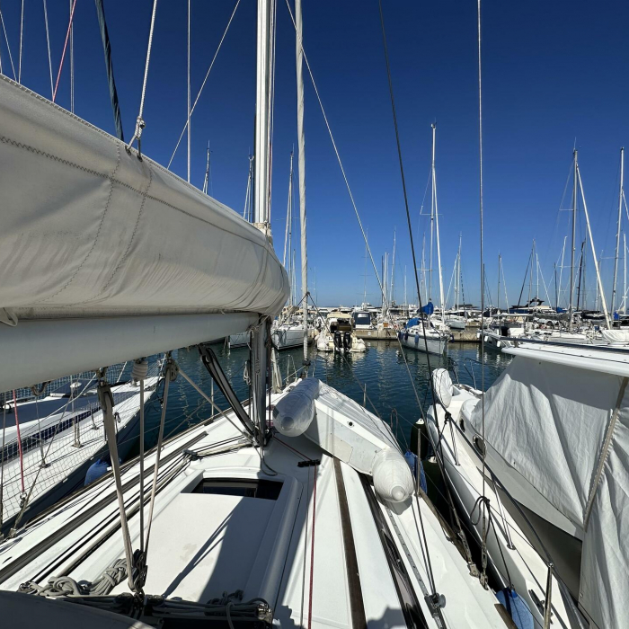 Blu | Oceanis 34 photo 22