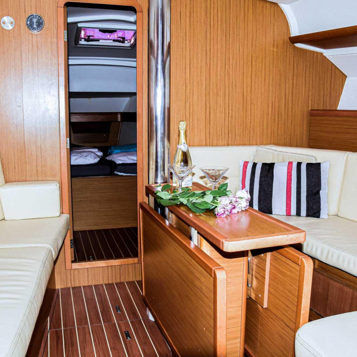 Cassiopea | Sun Odyssey 42 i photo 5