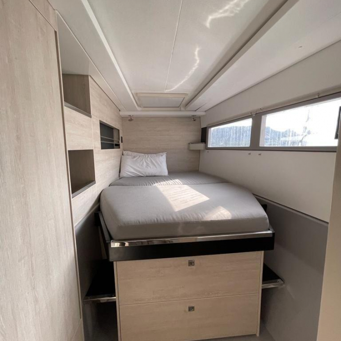 Prince Laurence | Leopard 45 photo 24