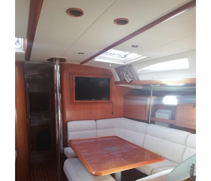 REN - TOTAL | Sun Odyssey 43 photo 3