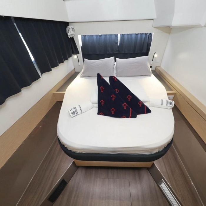 Ocean Runner | Fountaine Pajot Astrea 42 photo 6