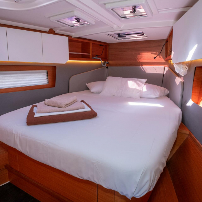 First Song | Dufour 41 photo 8