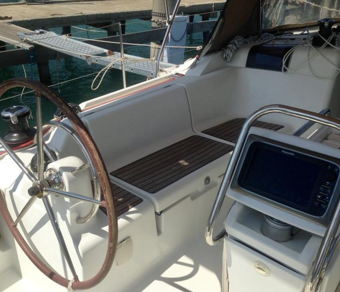 T-Punch | Jeanneau Sun Odyssey 409 photo 17