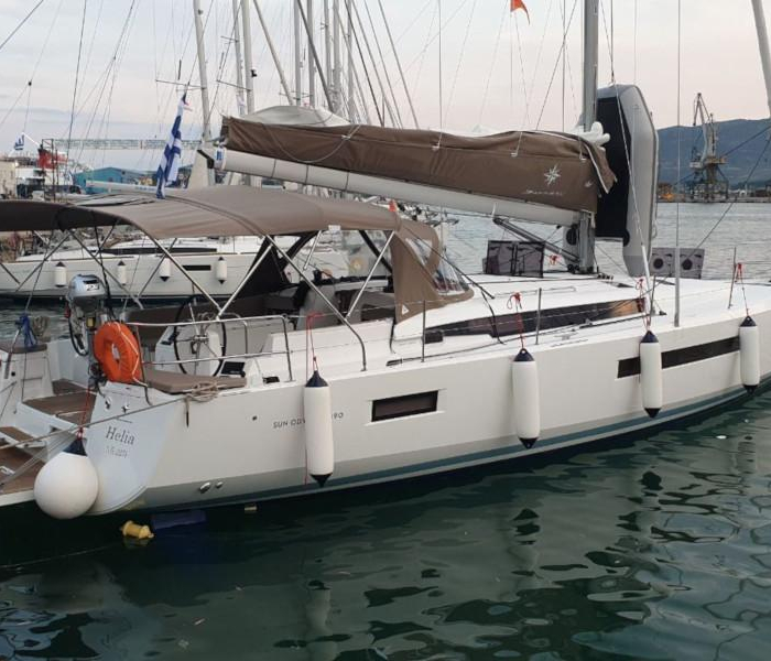 Helia (A/C, Gen. 10kVA, Electric Winch NEW 2022) | Sun Odyssey 490 photo 1