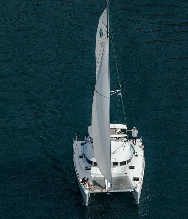 Gratia | Lagoon 380 photo 4