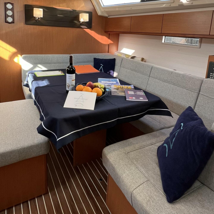 Classy | Bavaria Cruiser 46 photo 9