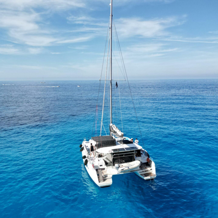 Dioni | Lagoon 42 photo 4