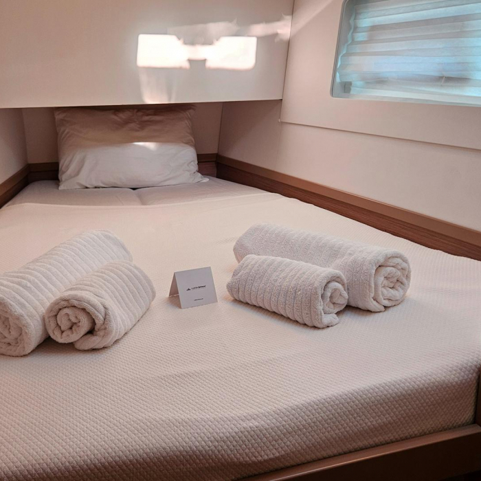 Shima | Lagoon 40 photo 17