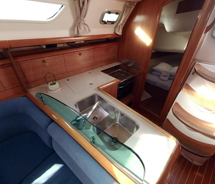 Sipica | Sun Odyssey 37 photo 5