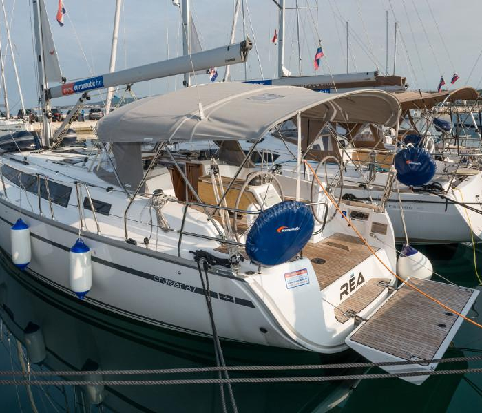 Rea | Bavaria Cruiser 37 photo 7