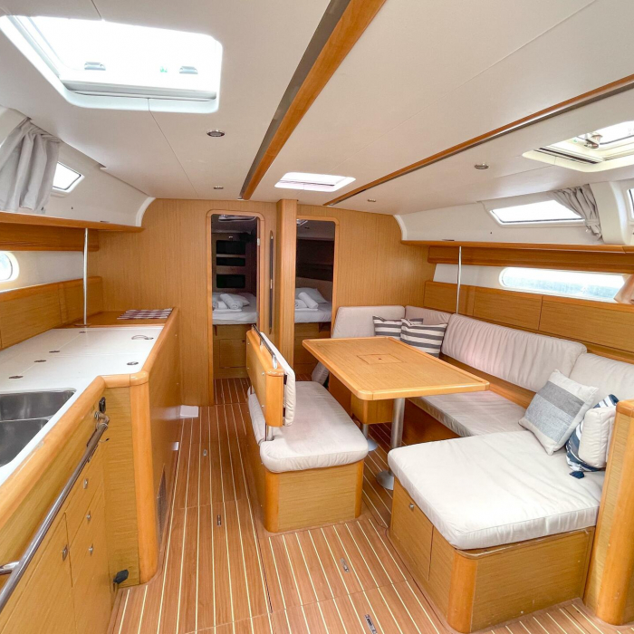 Beethoven ( with Bowthruster ,Solar Panels) | Sun Odyssey 44 i photo 10