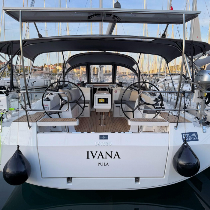 Ivana | Bavaria C42 photo 16