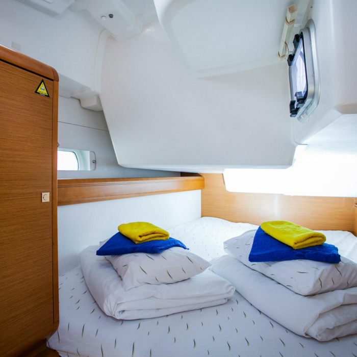 Rock Point | Sun Odyssey 509 photo 14