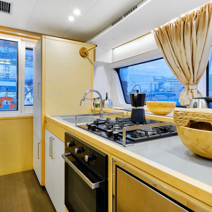 Neptuno | Lagoon 52F photo 12