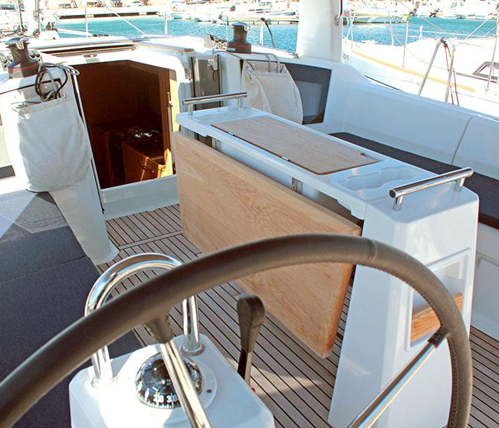 BOHEMIAN RHAPSODY | Oceanis 38.1 photo 8