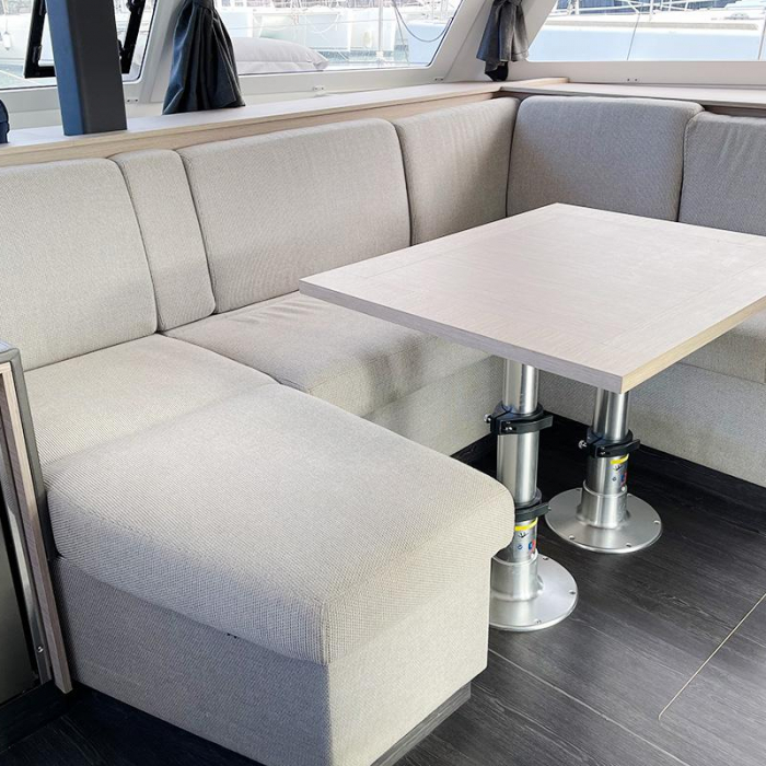 Barnacle | Fountaine Pajot Isla 40 photo 17