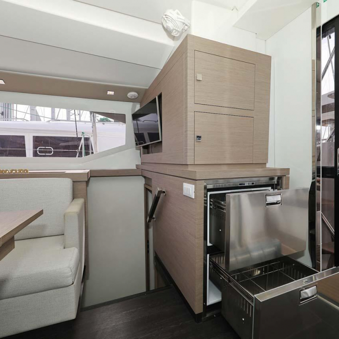 La Mula | Fountaine Pajot Astrea 42 photo 3