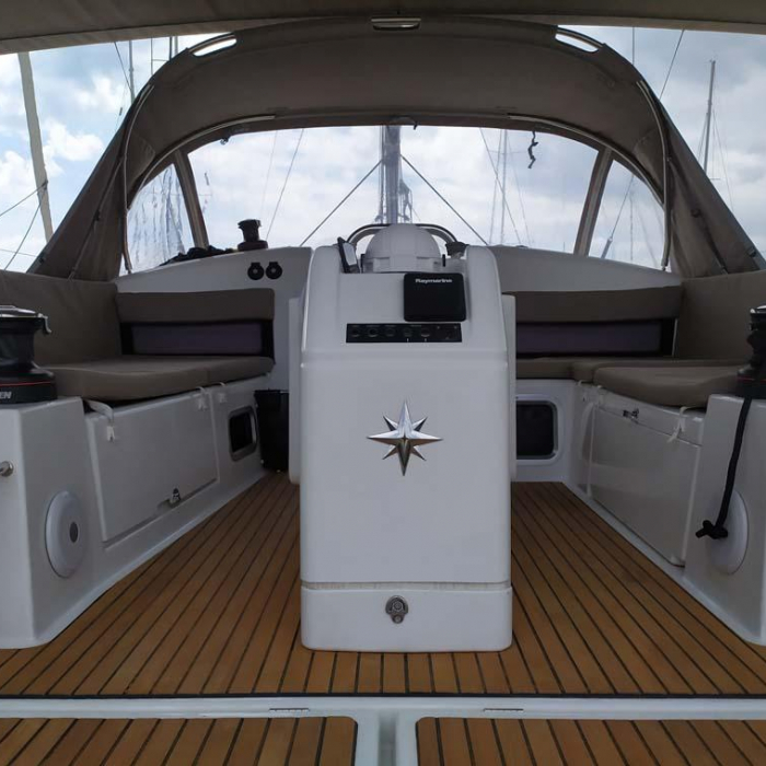 Uccelli | Sun Odyssey 440 photo 5