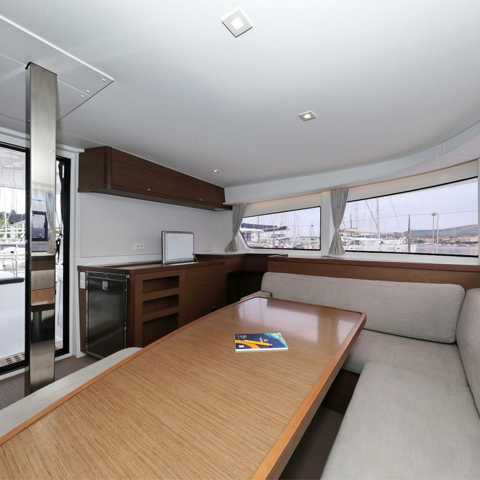 Air Wave | Lagoon 42 photo 16