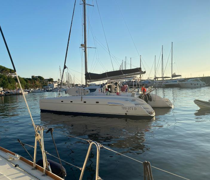 Hyera ( AC / WATER MAKER ) | Bahia 46 photo 5