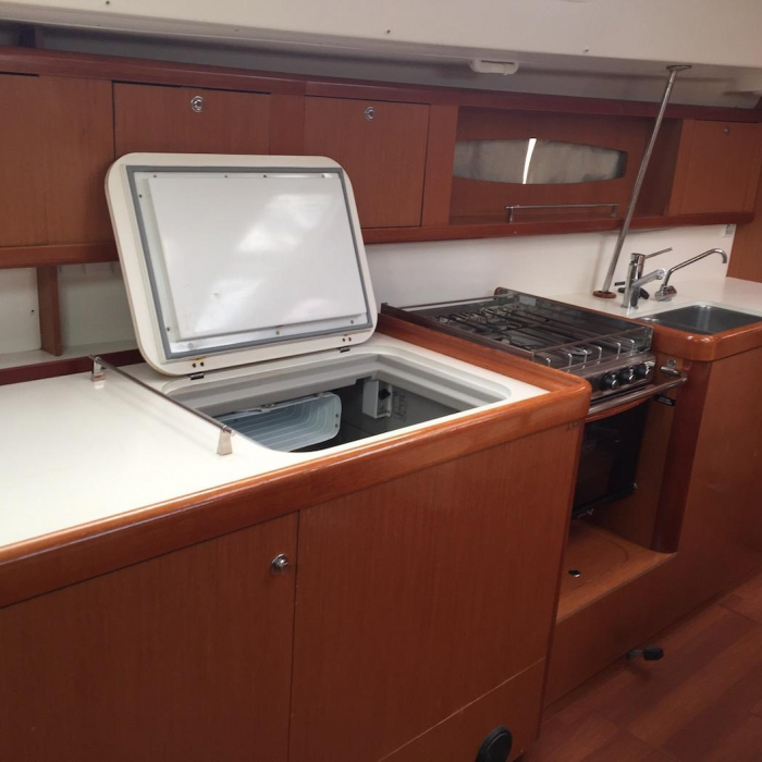 Meissa | Oceanis 46 photo 8