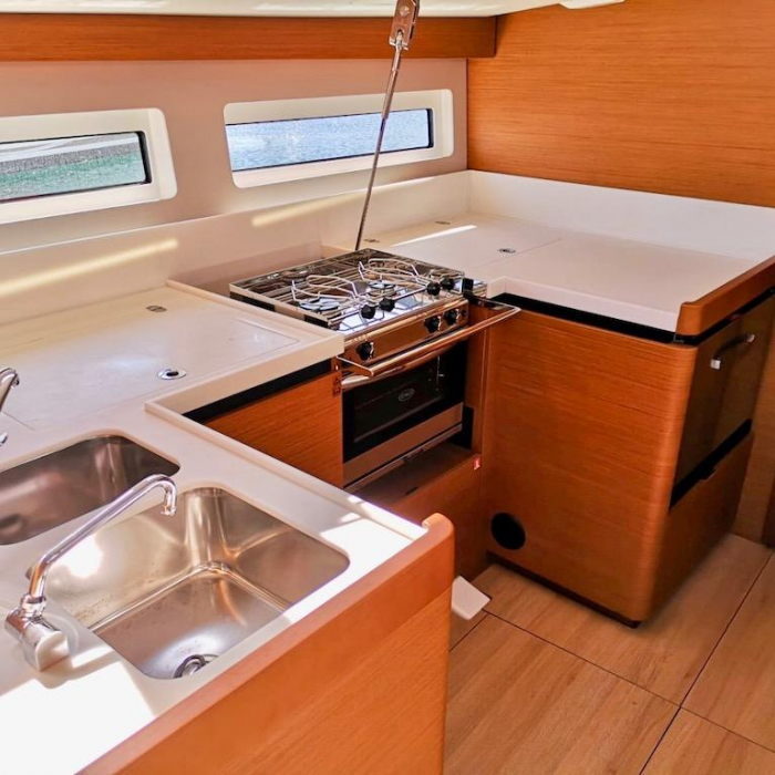 Persik | Sun Odyssey 490 photo 8