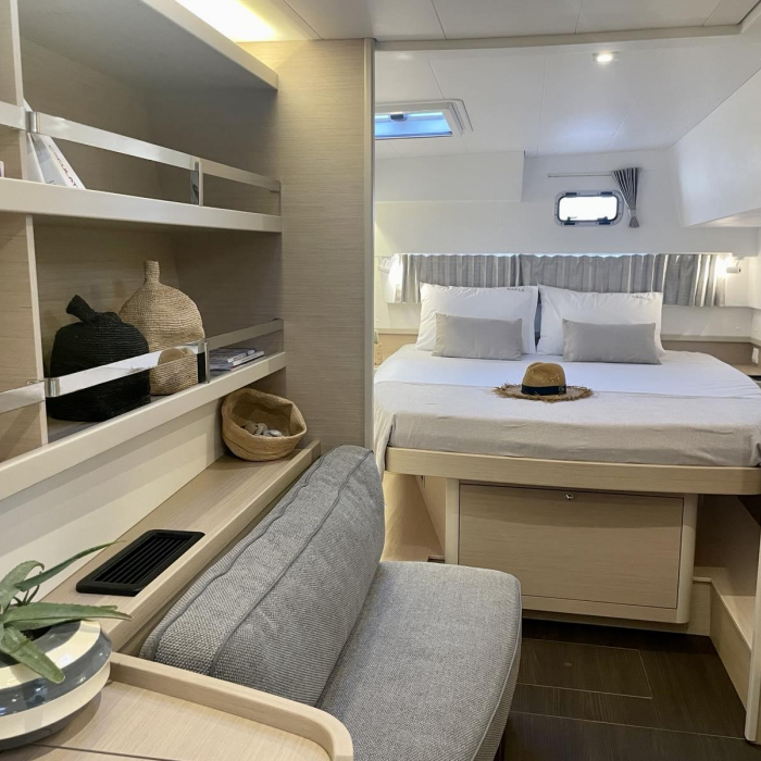 Karla | Lagoon 42 photo 23