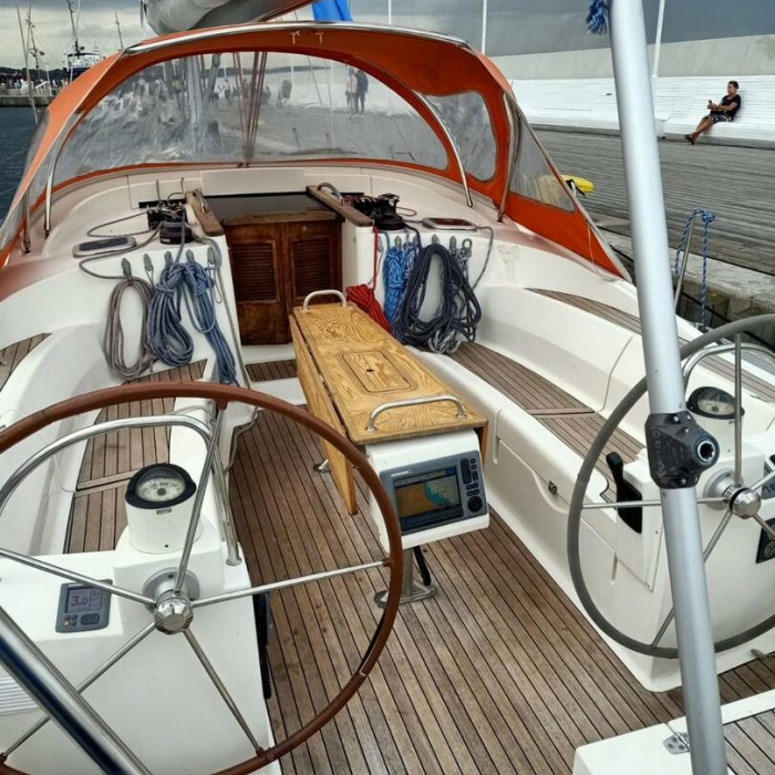 Athaman | Delphia 47 photo 3