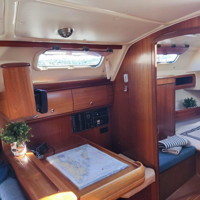 Ra | Bavaria 38 photo 28